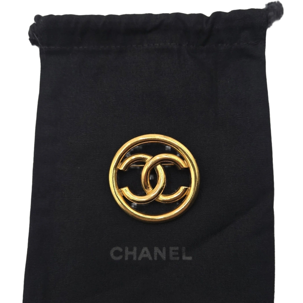 #1 Chanel Coco Mark Gold Interlocking C Brooch - Picture 13 of 15